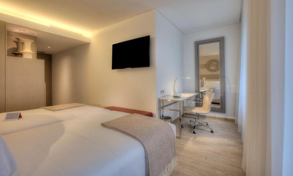 Территория Nh Collection Porto Batalha 4*