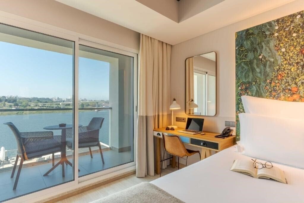 Фото Pestana Douro Riverside 4*