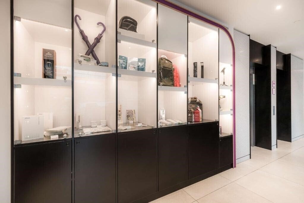 Фотография Yotel Porto 4*