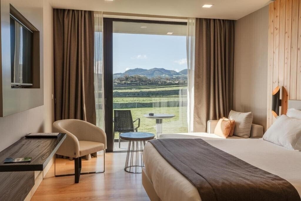 Панорама Pedras Do Mar Resort & SPA 5*