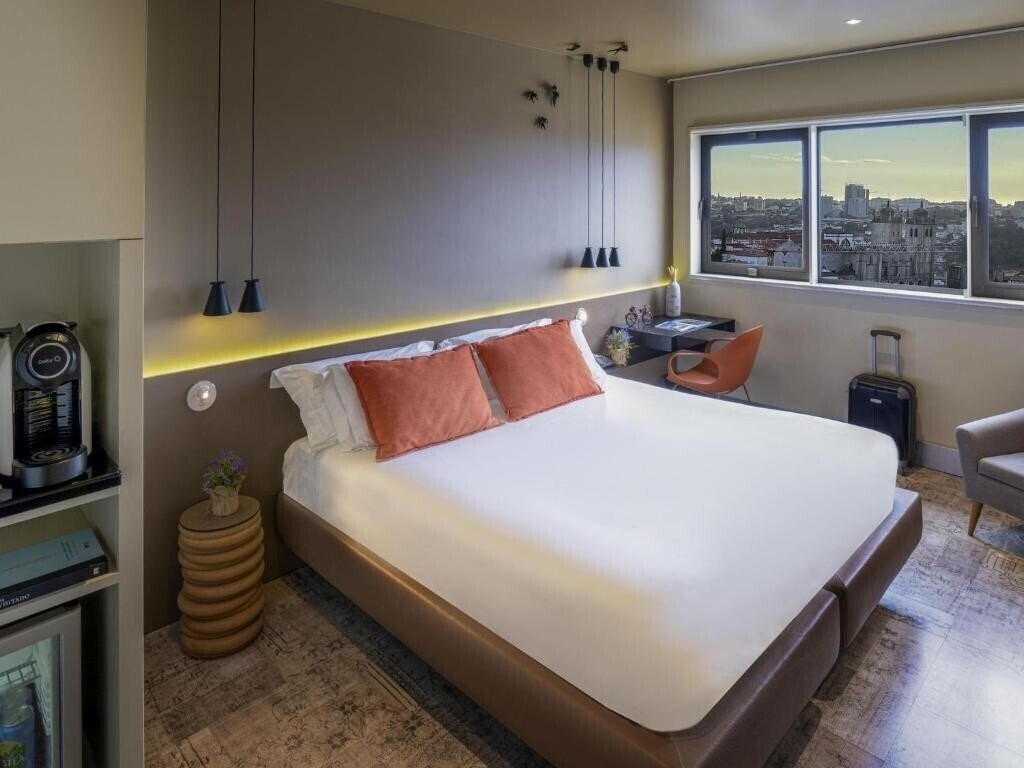 Панорама Mercure Porto Centro Santa Catarina 4*