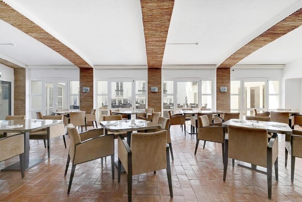 Фото Hotel Carvoeiro Plaza 3*