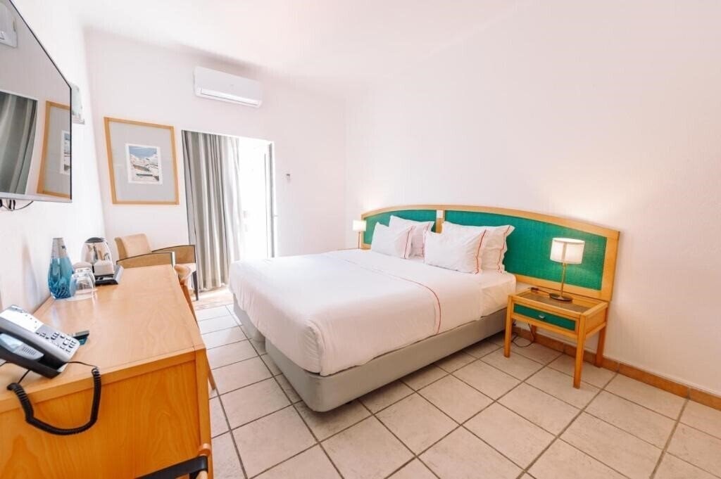 Картинка Hotel Carvoeiro Plaza 3*