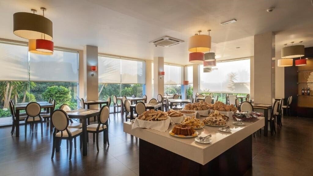 Картинка Vale Do Navio 4*