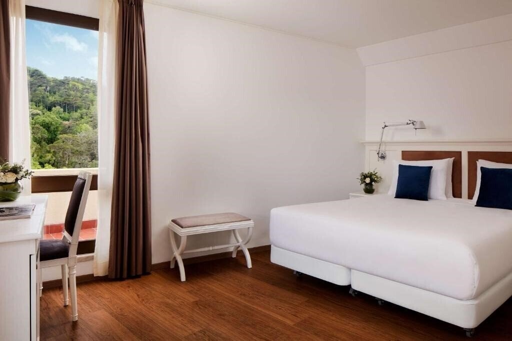Картинка Nh Sintra Centro 4*
