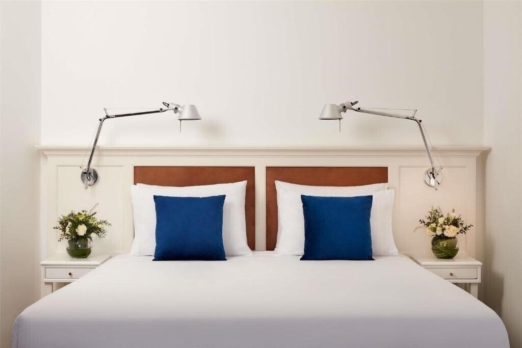 Панорама Nh Sintra Centro 4*