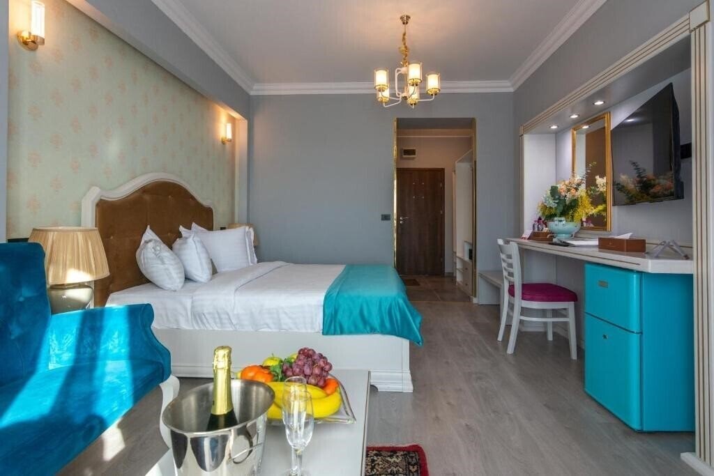 Территория Phoenicia Express 4*
