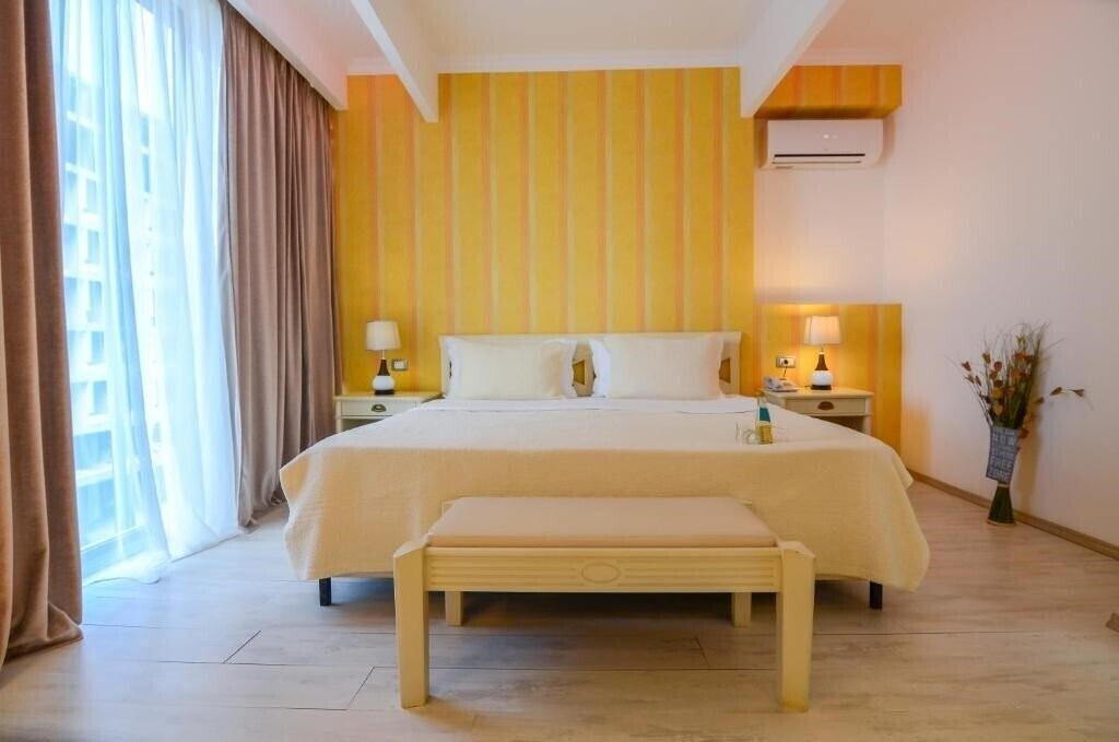 Вид Phoenicia Luxury 4*