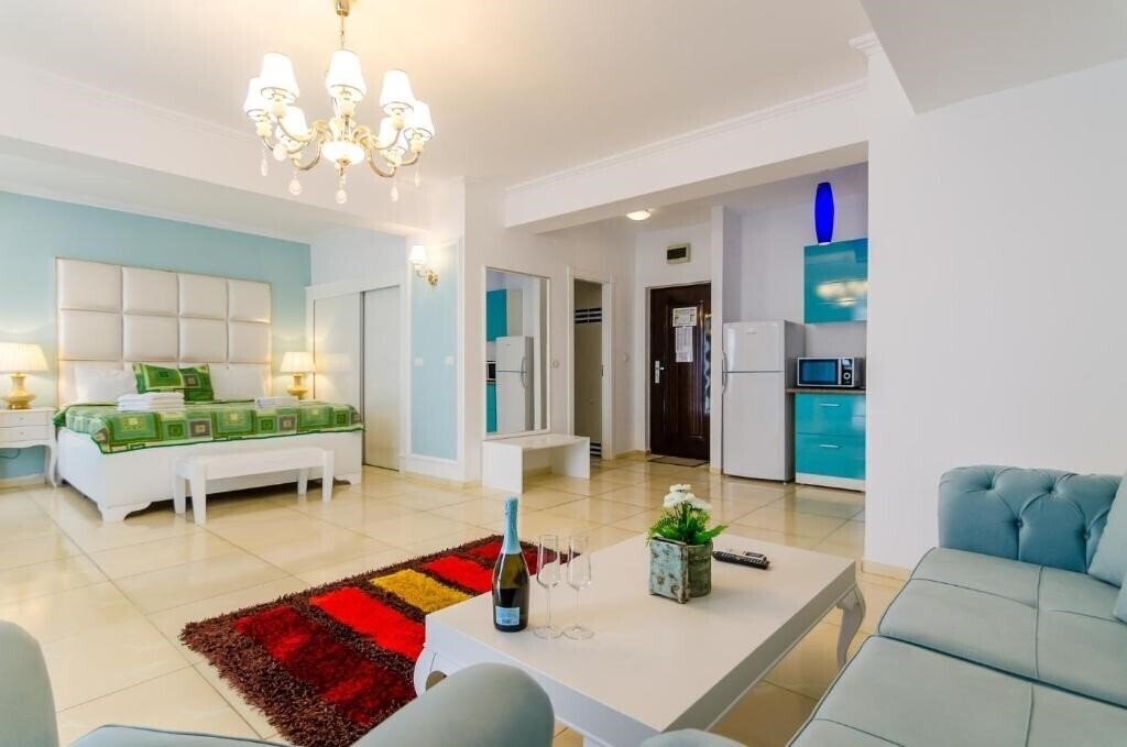 Фото Phoenicia Holiday Resort 4*