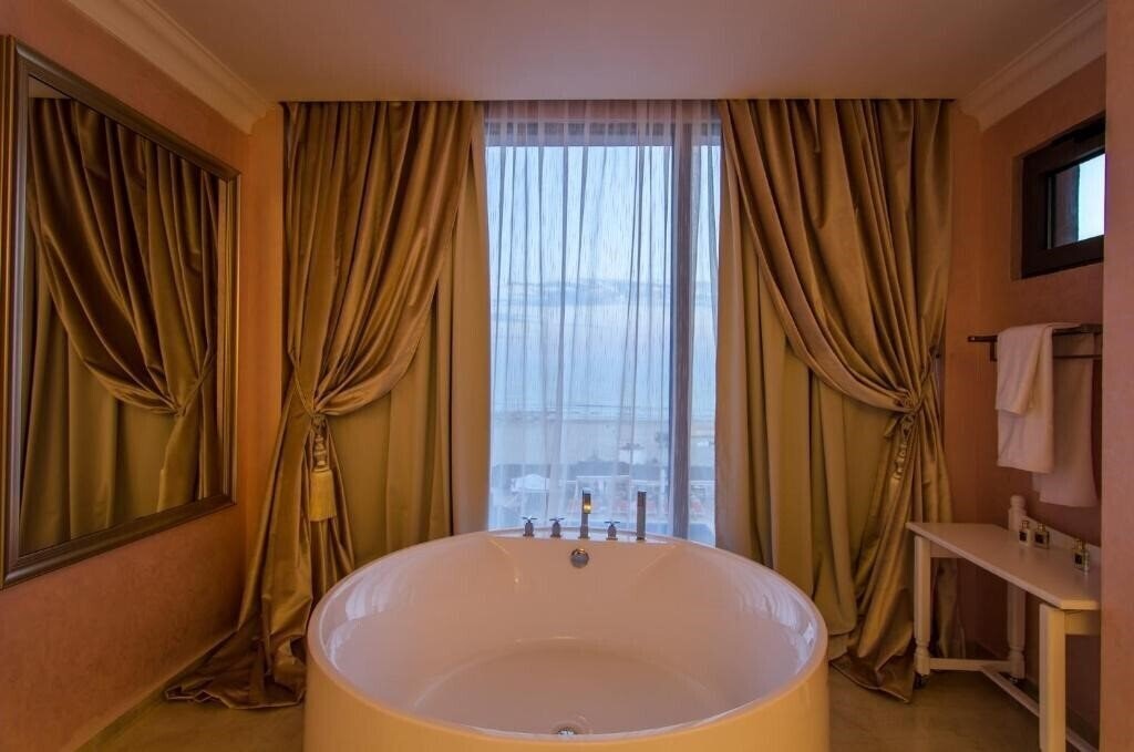 Фотография Phoenicia Royal 5*