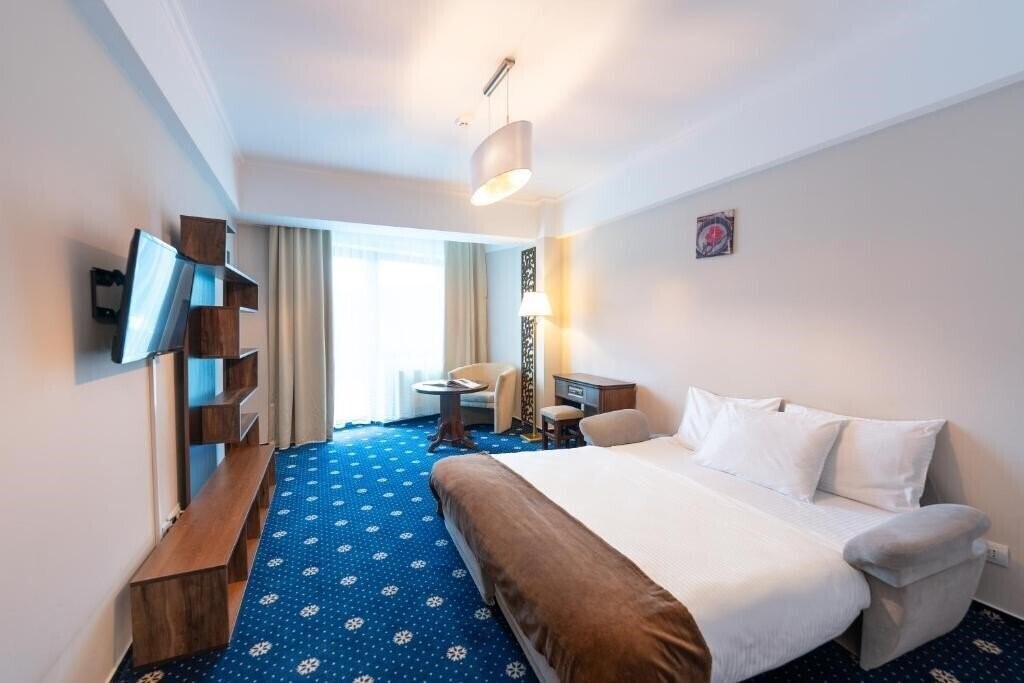 Фото Hotel Ski & Sky 4*