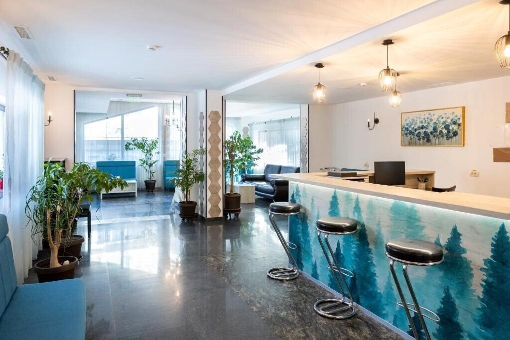 Фотография Pensiunea Hilltop 3*