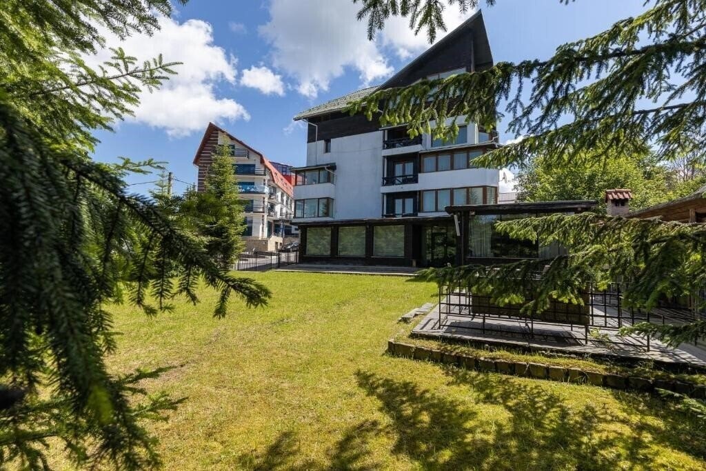 Панорама Vila Etiquette 4*
