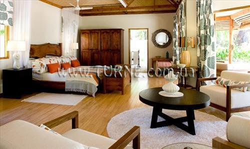 Готель Denis Private Island 4*