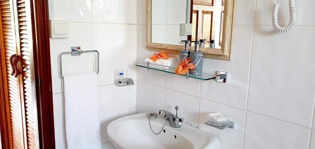 Фотографія Ocean Jewels Resort 3*