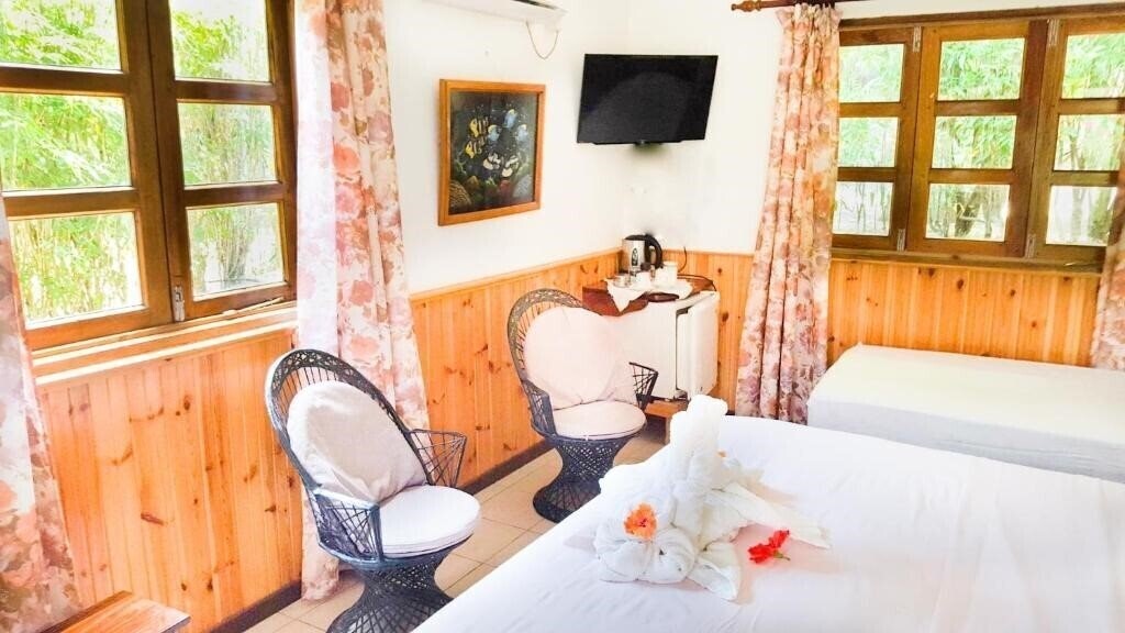 Фотографія Bernique Guesthouse 3*