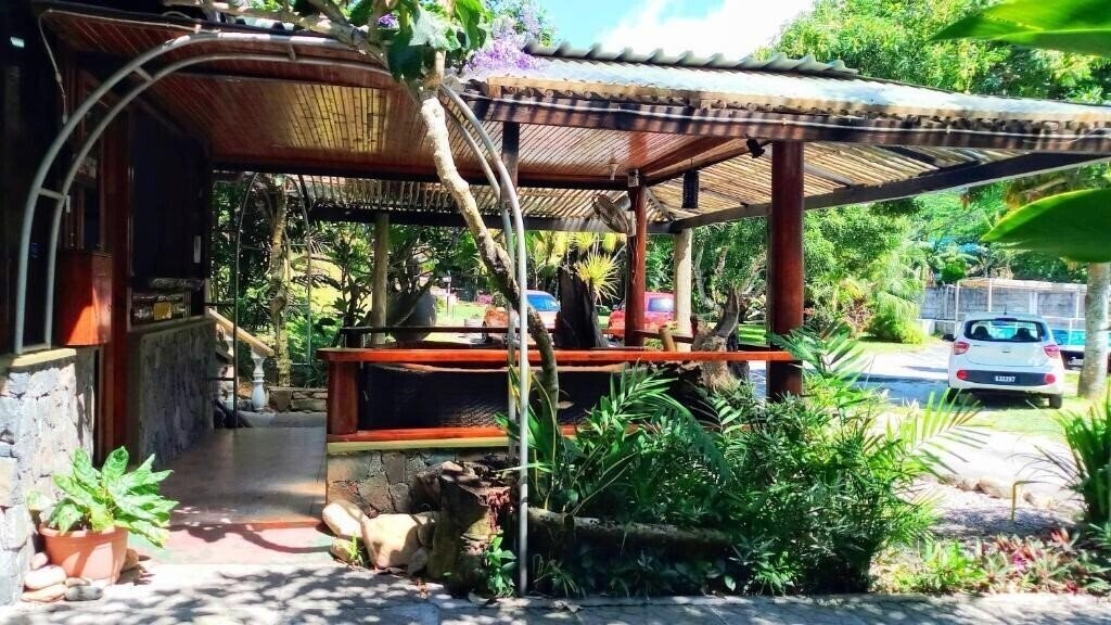 Панорама Romance Bungalows 2*