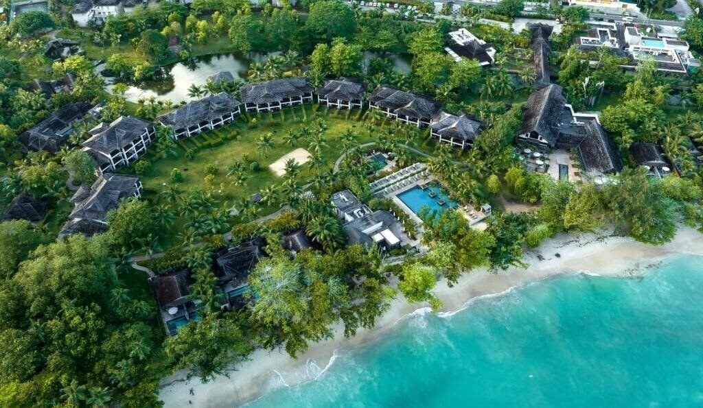 Готель The Story Seychelles (ex. The H Resort Beau Vallon Beach) 5*