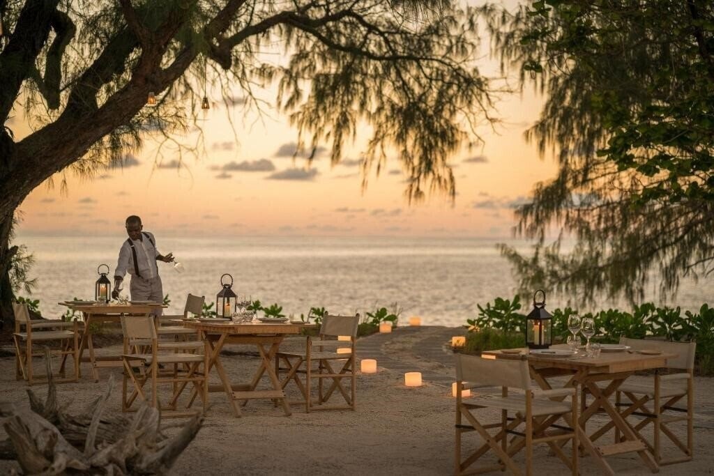 Апартаменти Four Seasons Resort Seychelles at Desroches Island 5*