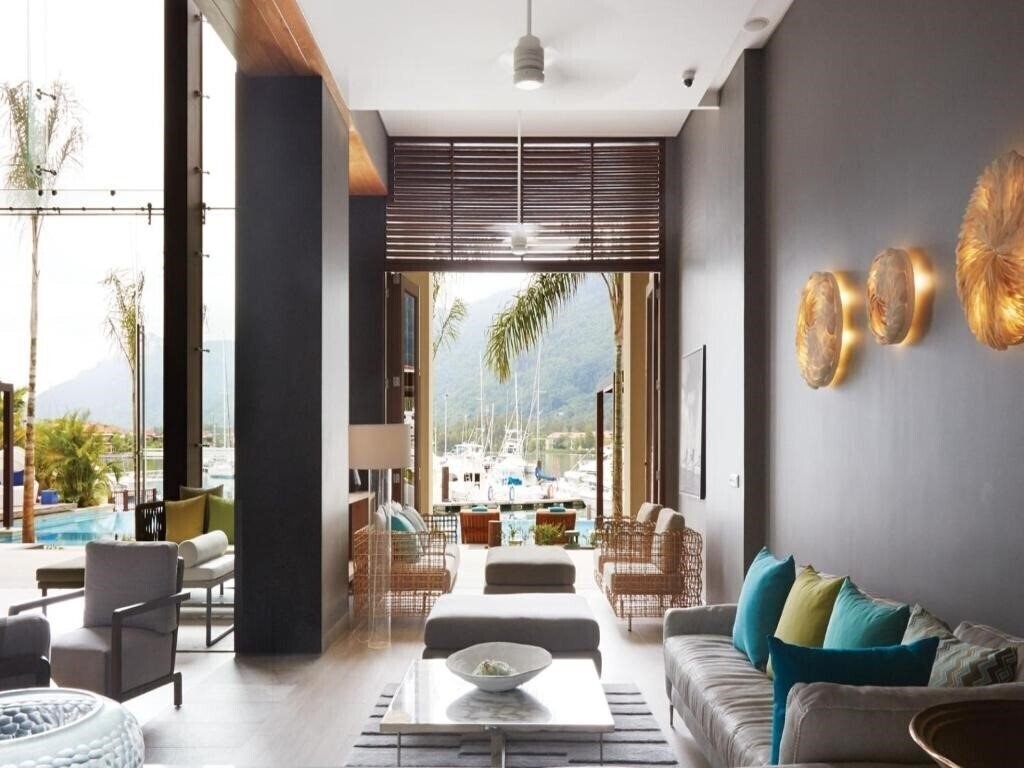 Апартаменти Eden Bleu 5*