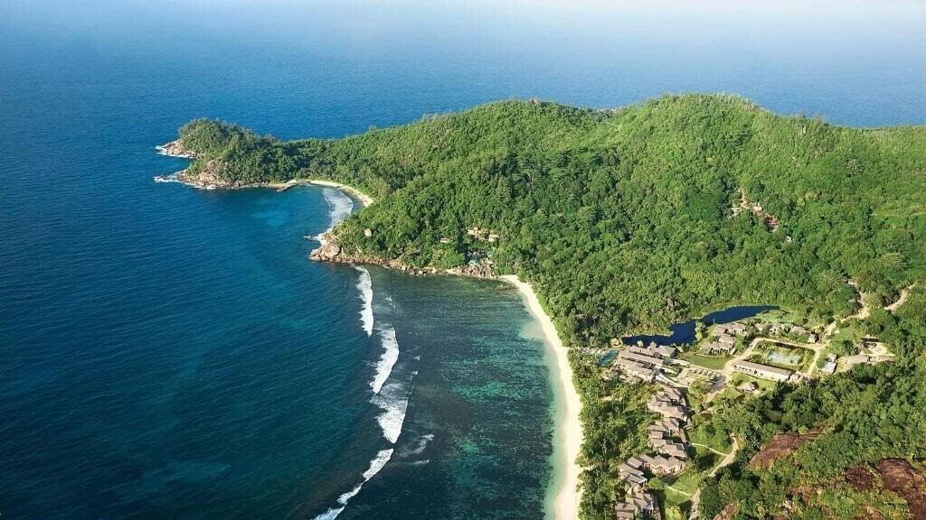 Территория Kempinski Seychelles Resort 5*