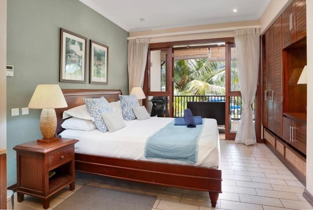 Фото Eden Island_self Catering Villa вилла