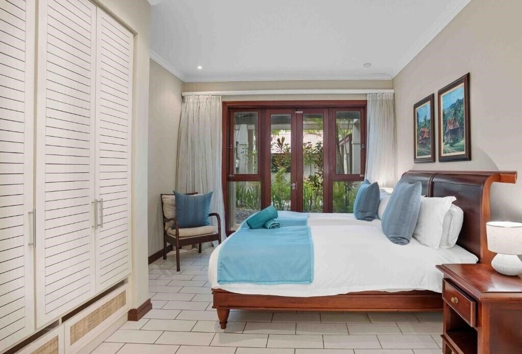 Территория Eden Island_self Catering Villa вилла