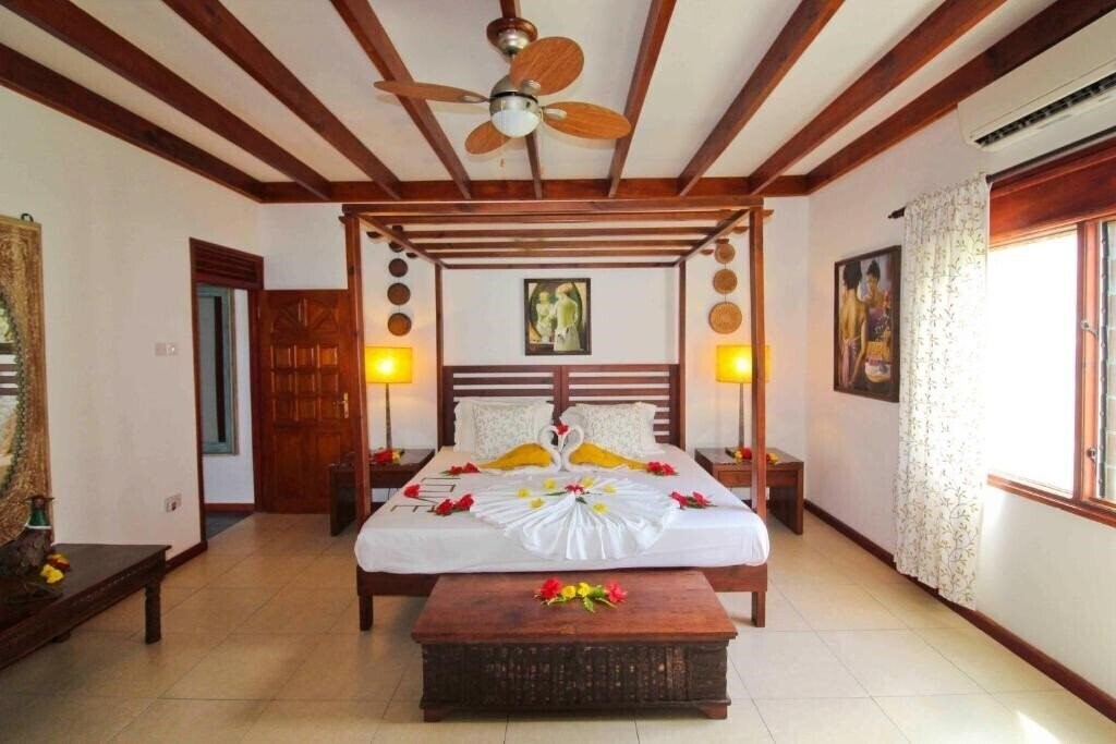 Готель Takamaka Green Village 2*