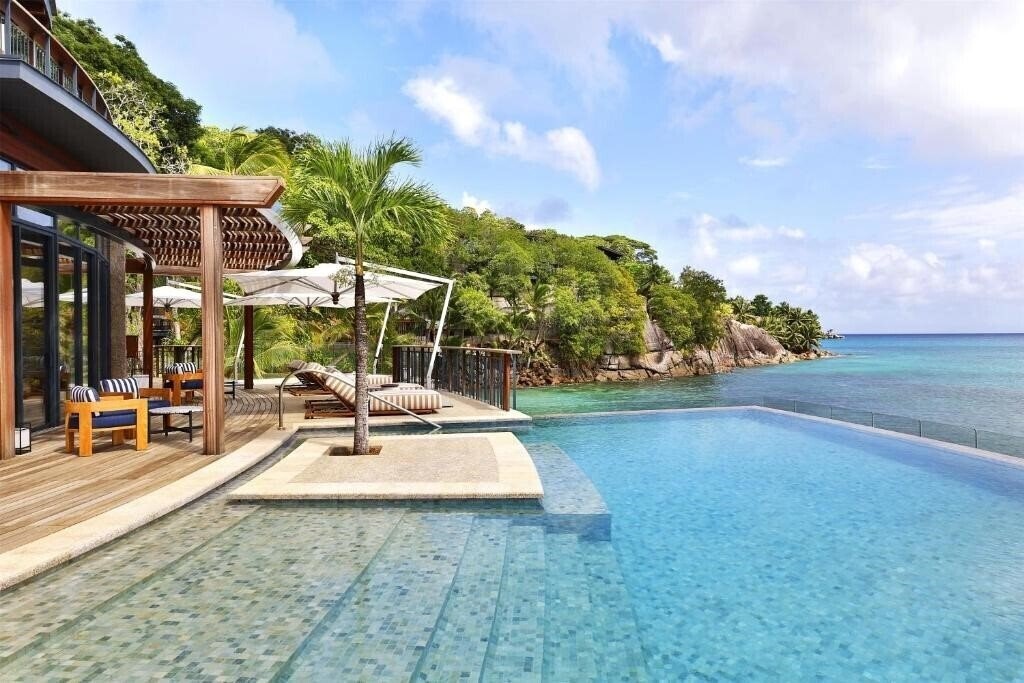 Территория Mango House Seychelles 5*