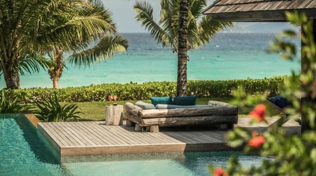 Панорама Four Seasons Resort Seychelles 5*