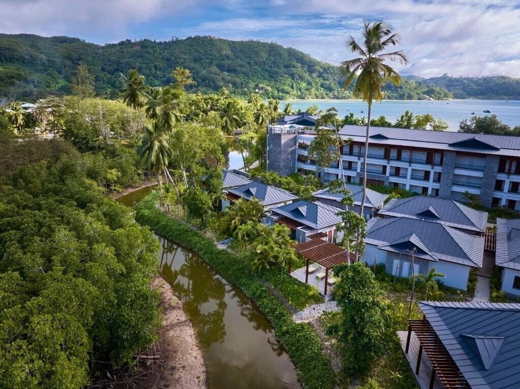 Апартаменты Canopy By Hilton Seychelles 4*