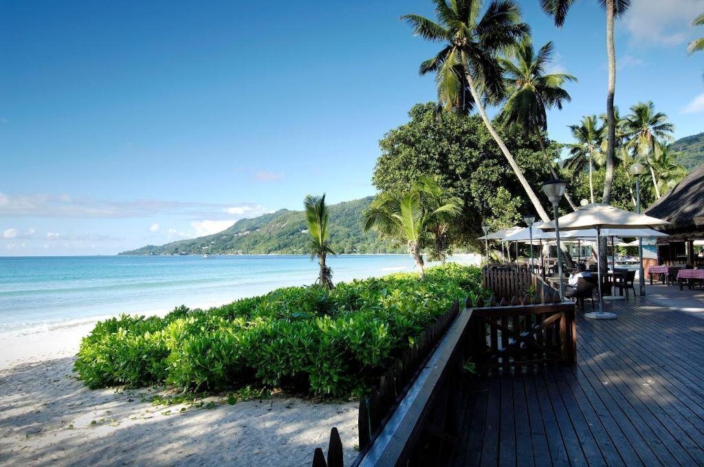 Панорама Berjaya Beau Vallon Bay 3*