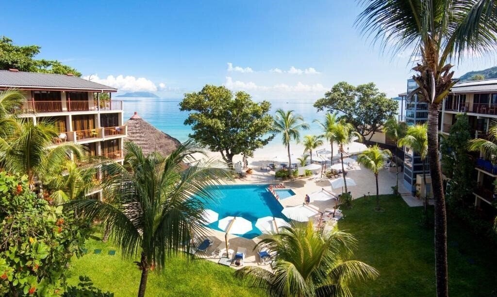 Территория Savoy Hotel Coral Strand Seychelles 4*