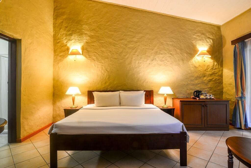 Апартаменти Berjaya Praslin Beach Resort 3*