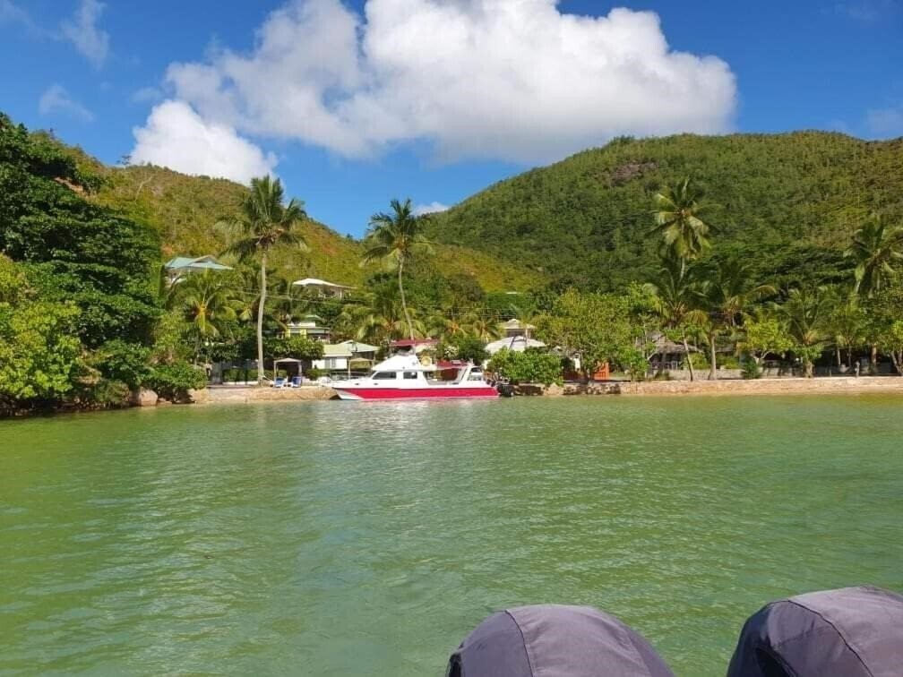 Апартаменты Sea View Lodge 3*