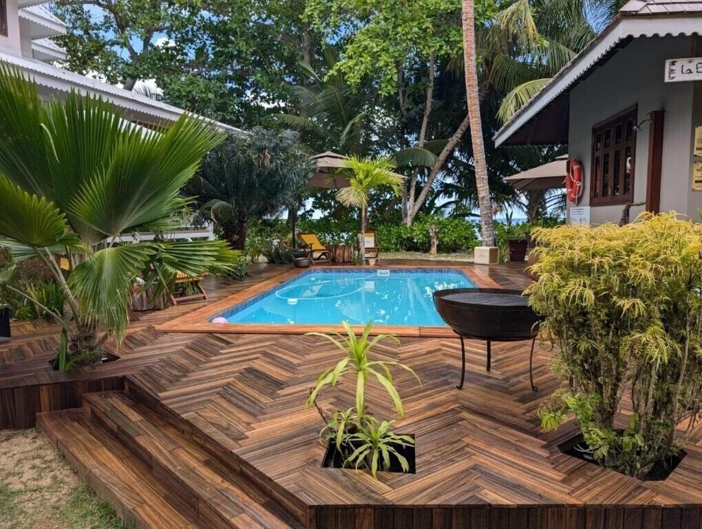 Отель La Belle Tortue 4*