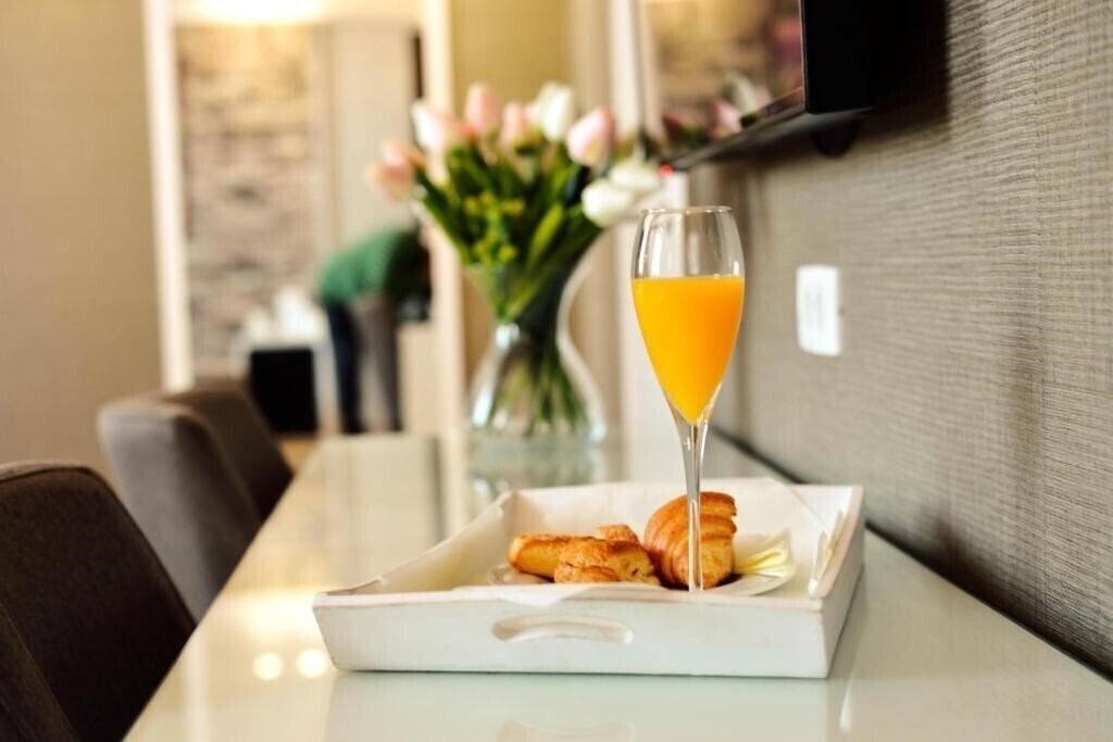 Панорама Belgrade Inn Garni 4*