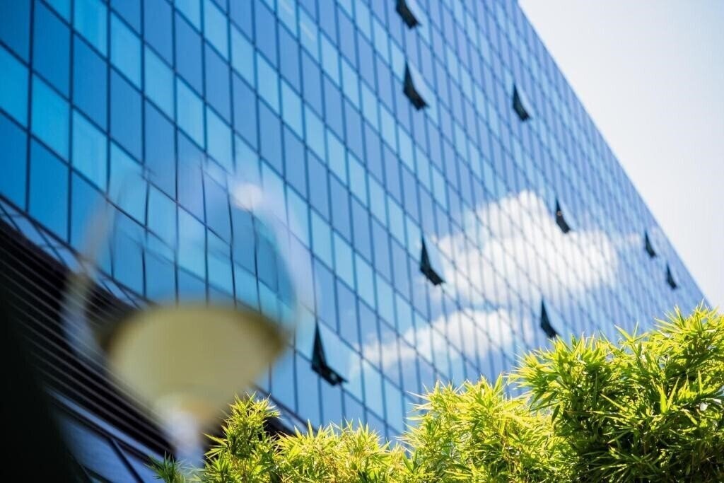 Территория Crowne Plaza 4*