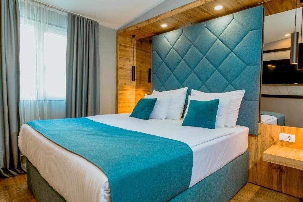 Апартаменти Hotel Nobel 4*