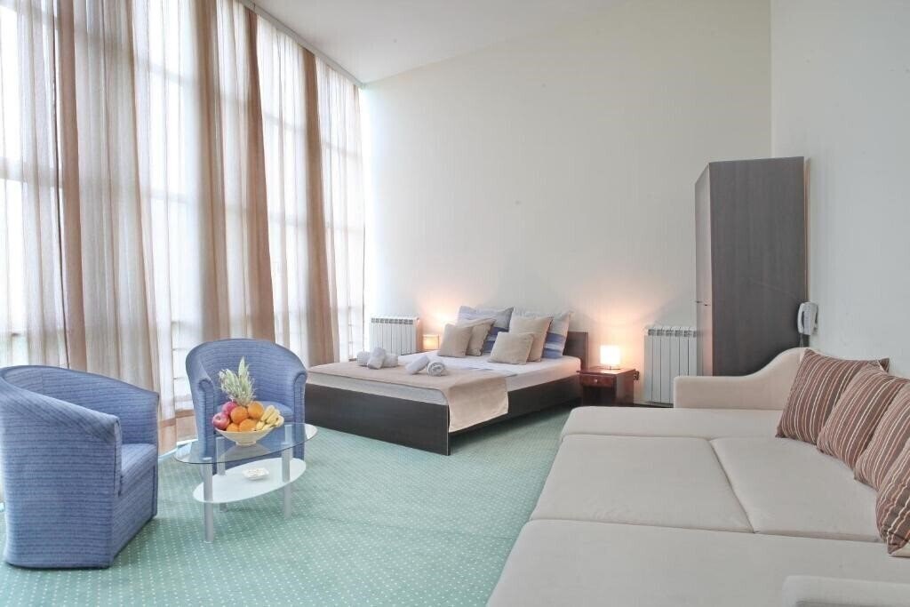 Фото Happy Star Club Hotel 3*