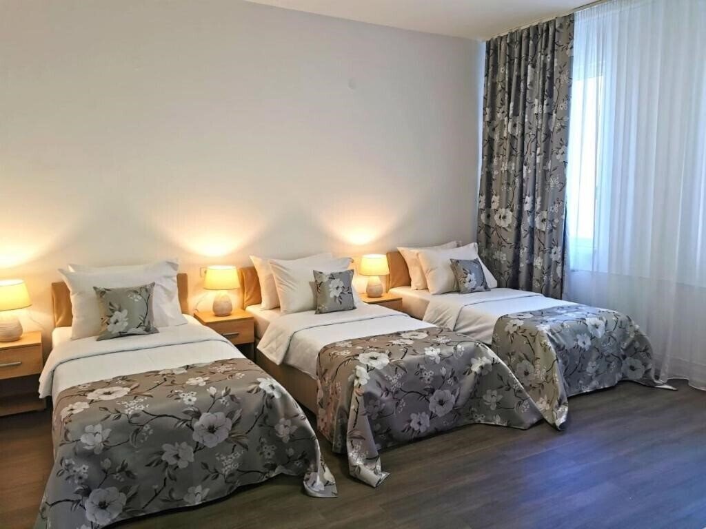 Фотография N Hotel 3*