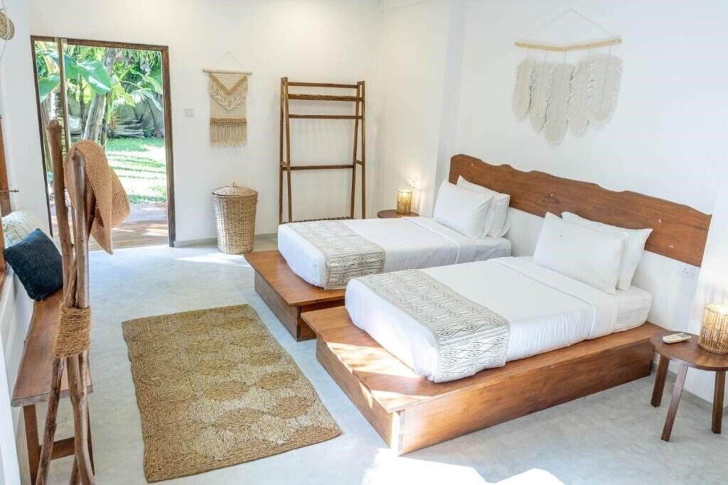 Панорама W15 Escape 4*