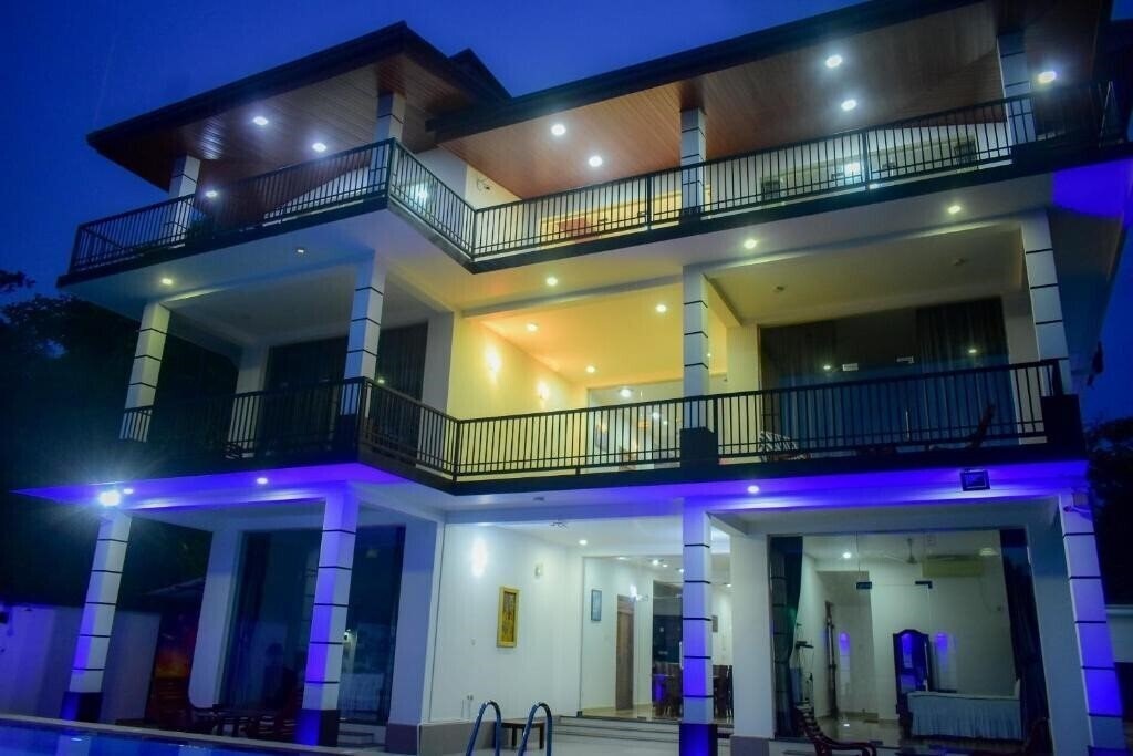 Готель Minuri Villa 4*