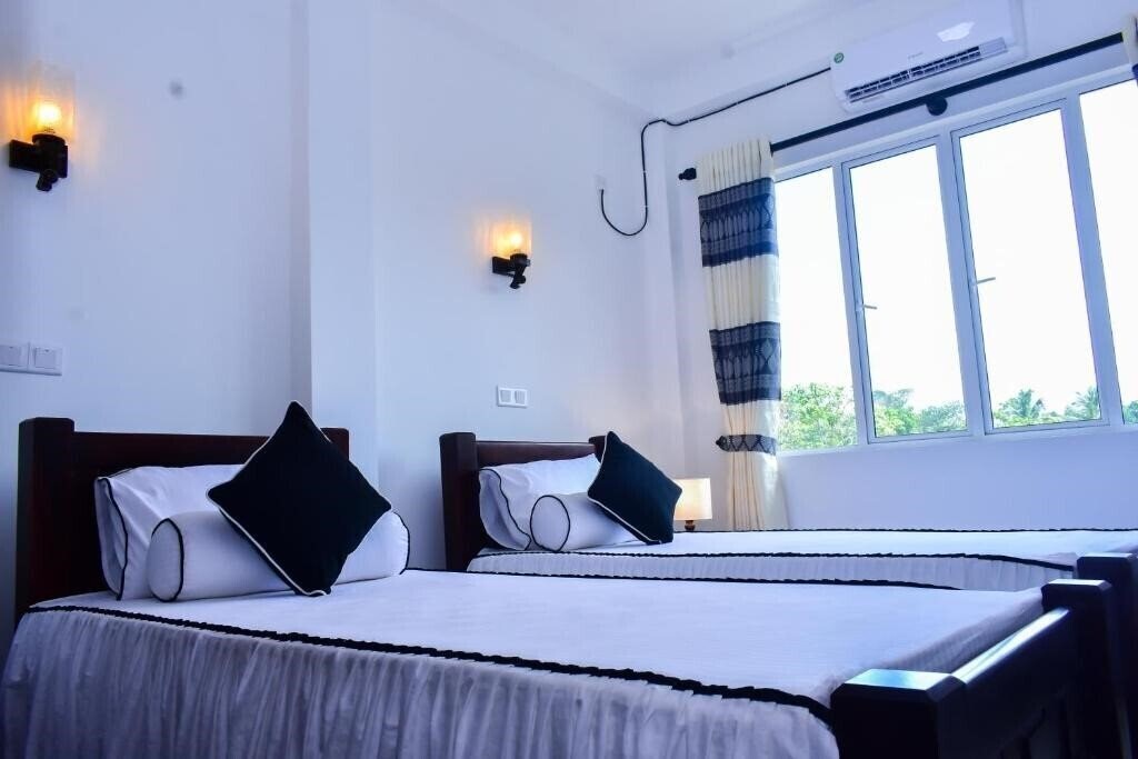 Апартаменти Minuri Villa 4*