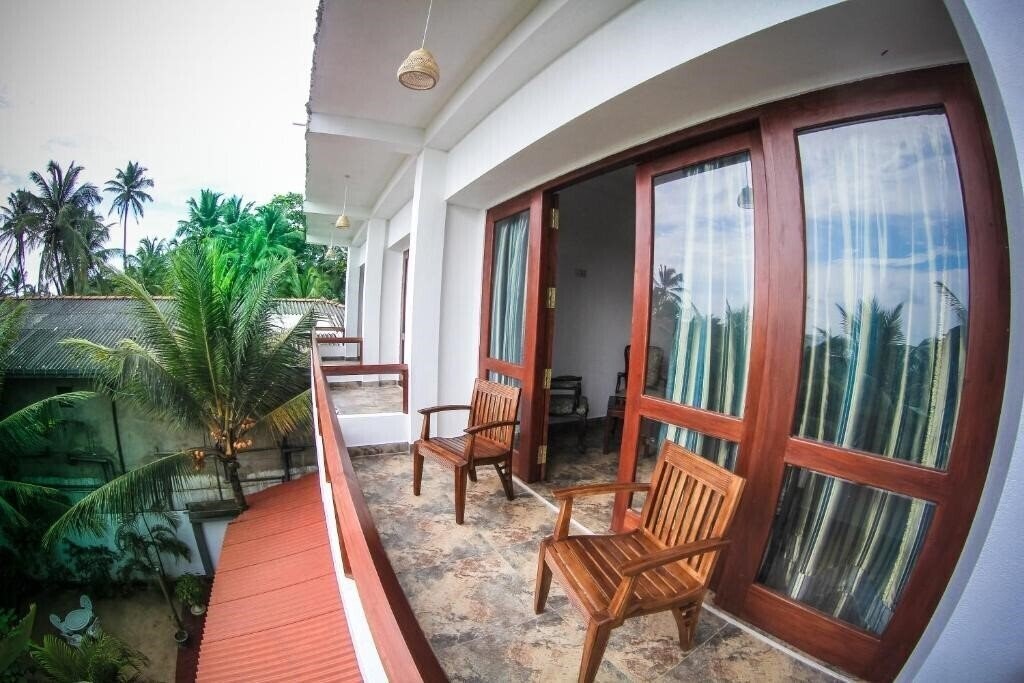 Панорама Mother'S Place Nimala 3*