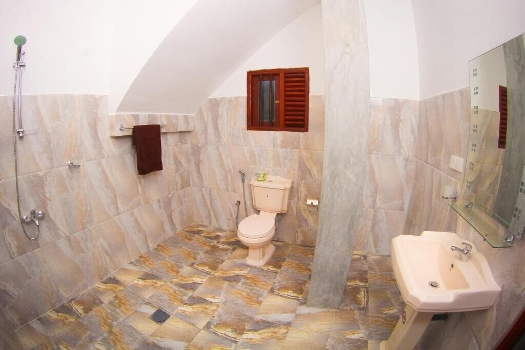 Фотографія Mother'S Place Nimala 3*