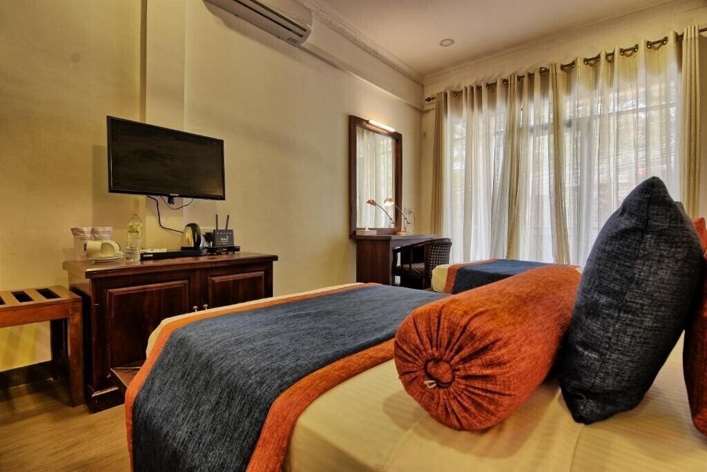 Картинка Oak Ray Ella Gap Hotel + 3*