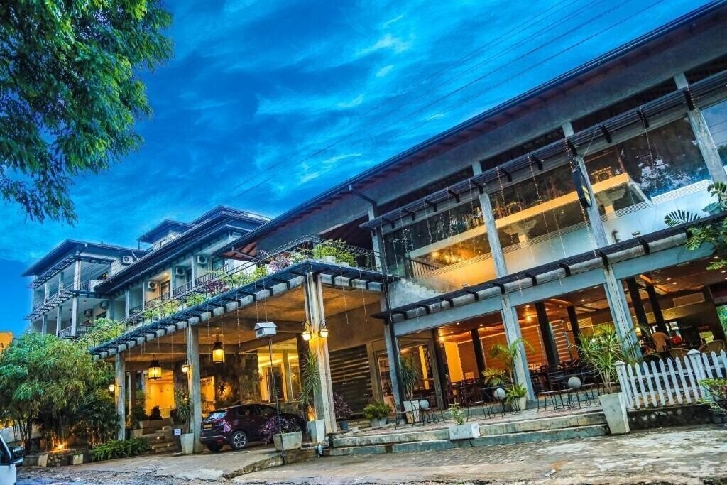 Вид Oak Ray Ella Gap Hotel + 3*