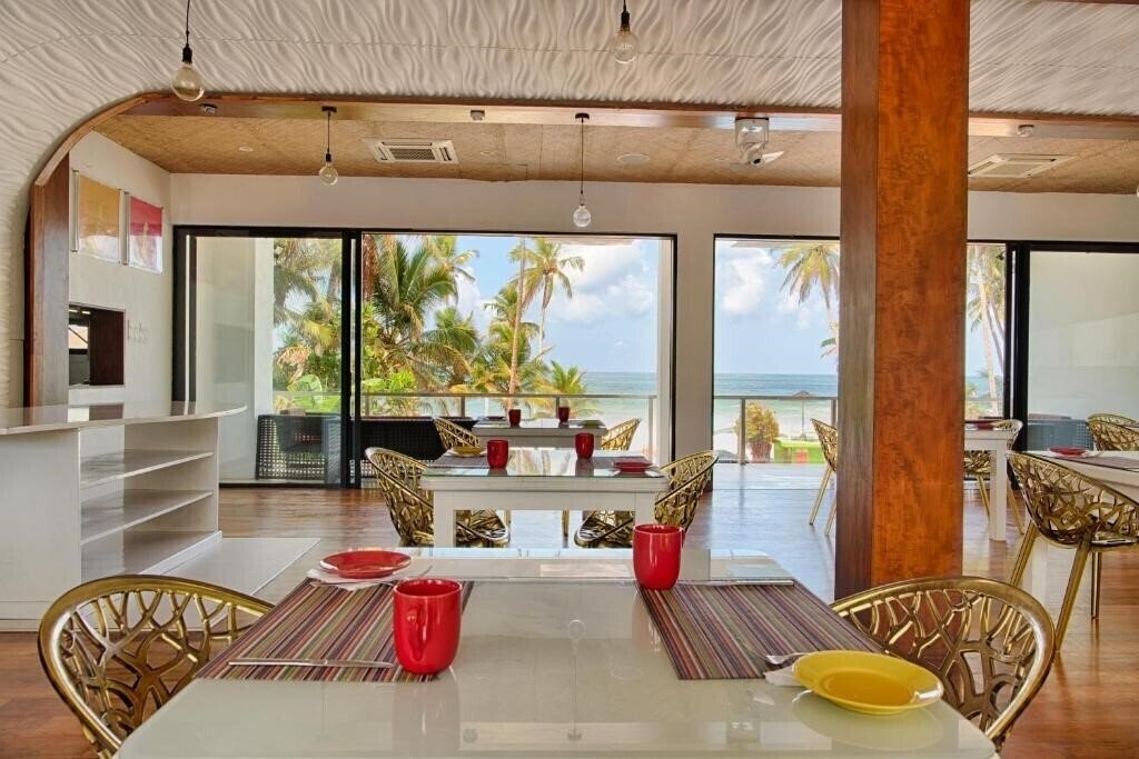 Изображение Hotel J Ambalangoda 3*