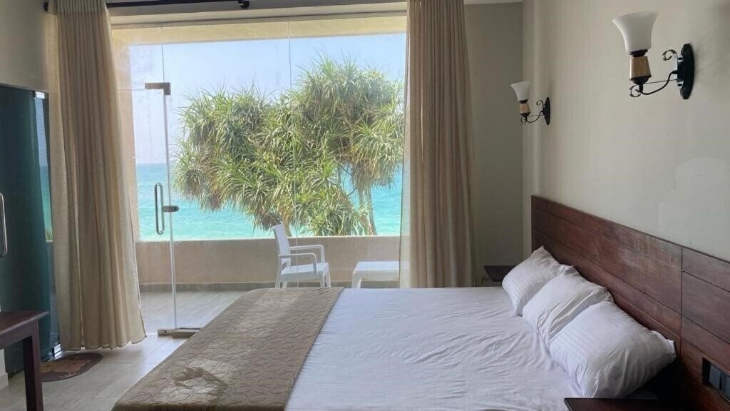 Апартаменты Blue Wave Beach Villa 2*